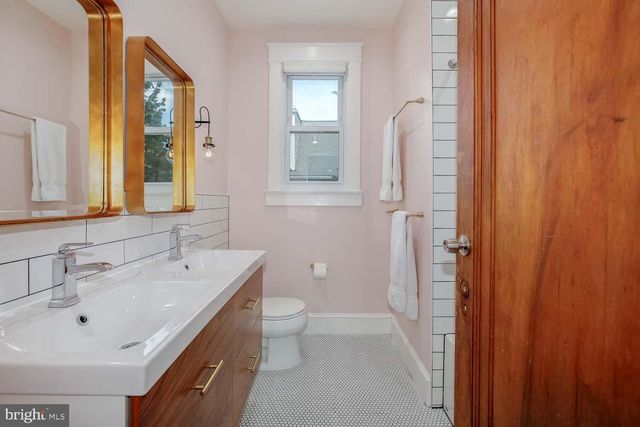 706 VAN BUREN ST NW, Washington, DC 20012