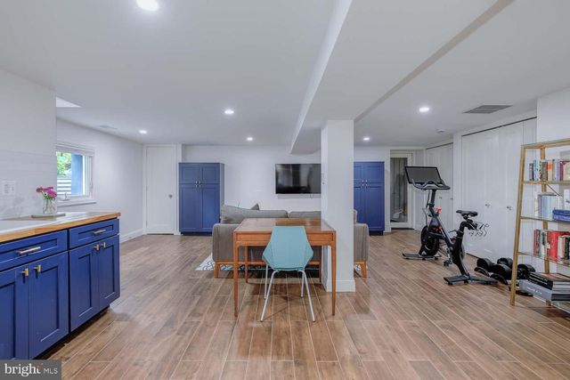 706 VAN BUREN ST NW, Washington, DC 20012