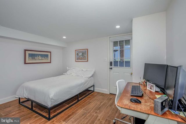 706 VAN BUREN ST NW, Washington, DC 20012
