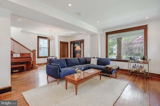 706 VAN BUREN ST NW, Washington, DC 20012