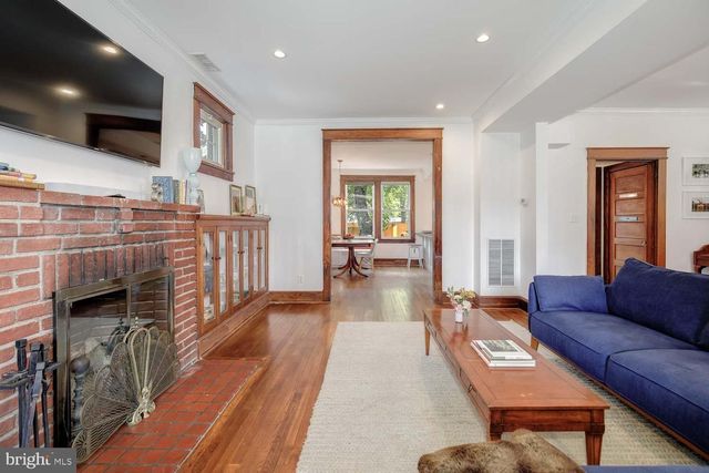 706 VAN BUREN ST NW, Washington, DC 20012