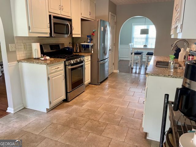 3180 Spincaster Way, Loganville, GA 30052