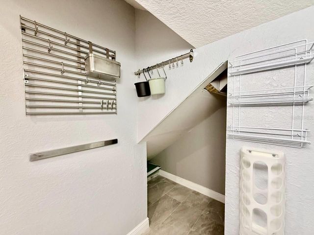 2920 W EL PRADO BOULEVARD 12, Tampa, FL 33629