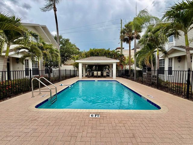 2920 W EL PRADO BOULEVARD 12, Tampa, FL 33629