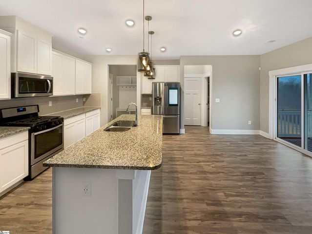 315 Pewter Circle, Simpsonville, SC 29680