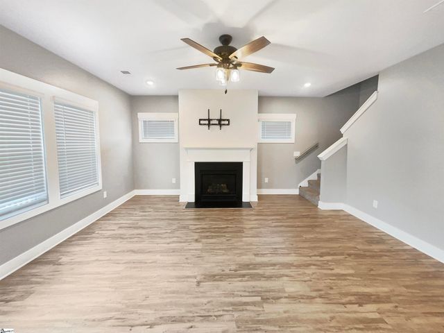 315 Pewter Circle, Simpsonville, SC 29680