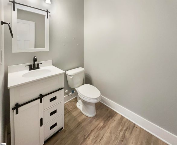 315 Pewter Circle, Simpsonville, SC 29680