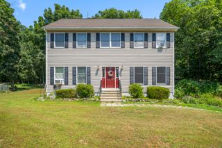8 Huntington Drive, Plainfield, CT 06374