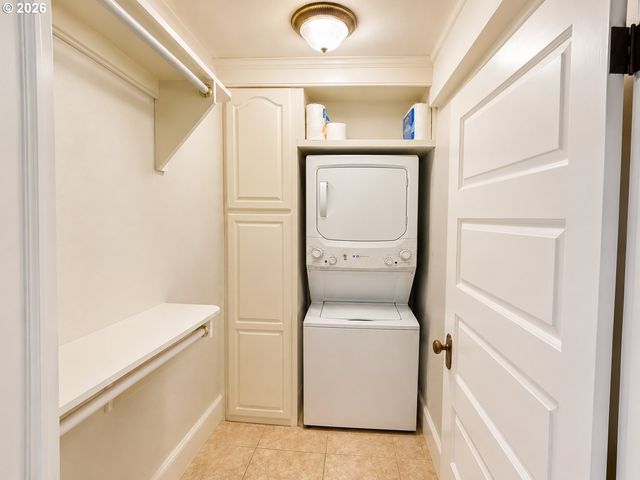 38495 Sw LAURELWOOD Rd, Gaston, OR 97119