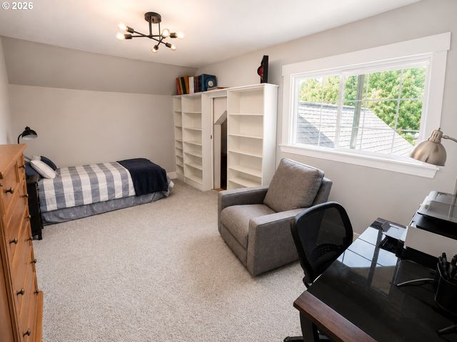 38495 Sw LAURELWOOD Rd, Gaston, OR 97119