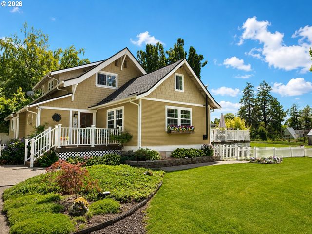38495 Sw LAURELWOOD Rd, Gaston, OR 97119