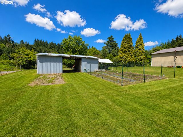 38495 Sw LAURELWOOD Rd, Gaston, OR 97119