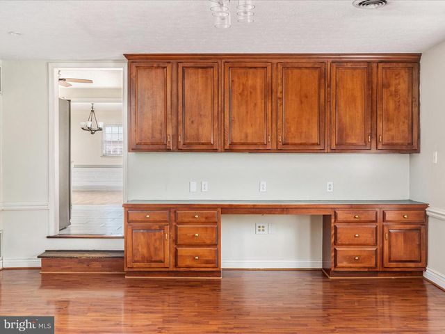 211 KILLDEER RD, Stephens City, VA 22655
