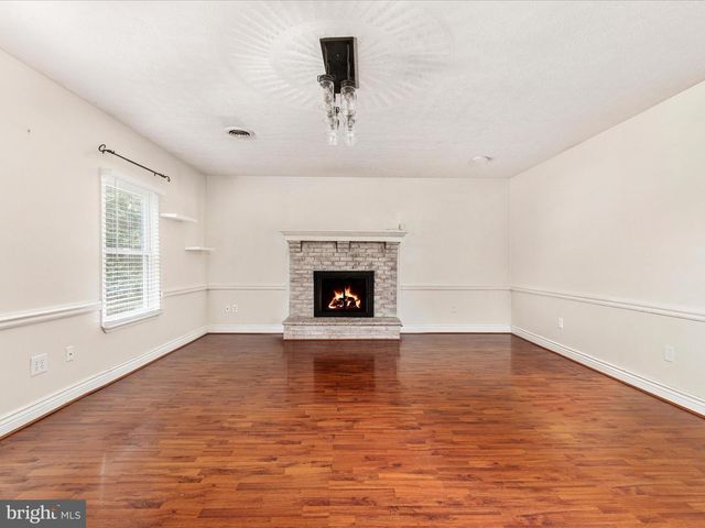 211 KILLDEER RD, Stephens City, VA 22655