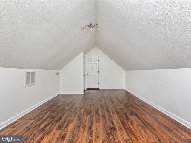 211 KILLDEER RD, Stephens City, VA 22655