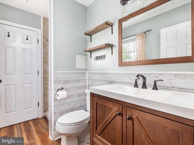 211 KILLDEER RD, Stephens City, VA 22655