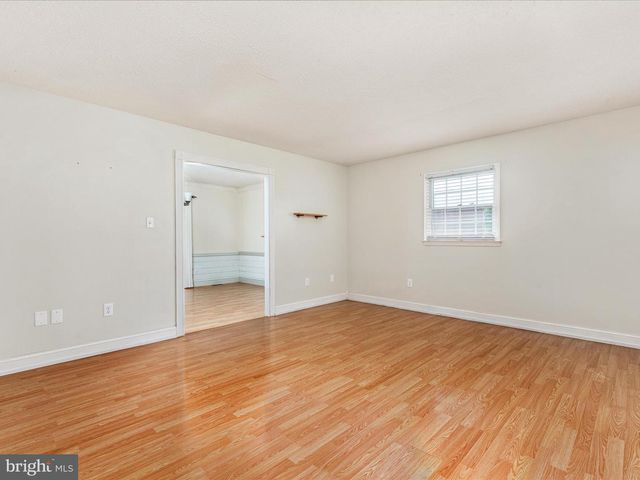 211 KILLDEER RD, Stephens City, VA 22655