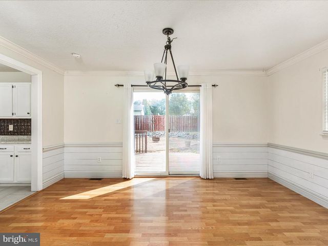 211 KILLDEER RD, Stephens City, VA 22655