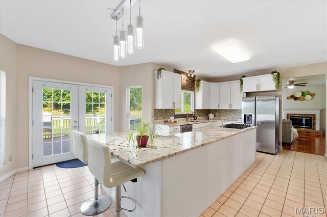 14901 Jockey Club Drive, Chesterfield, MO 63017