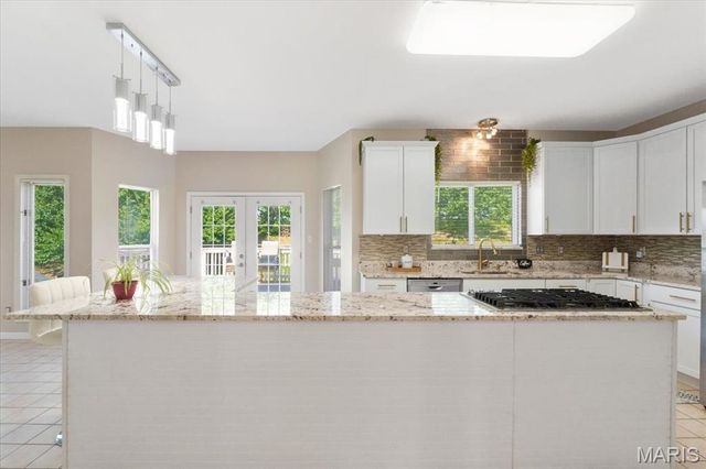 14901 Jockey Club Drive, Chesterfield, MO 63017