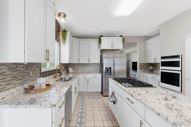 14901 Jockey Club Drive, Chesterfield, MO 63017