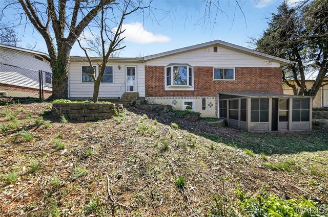 3265 Harness Drive, St Louis, MO 63033