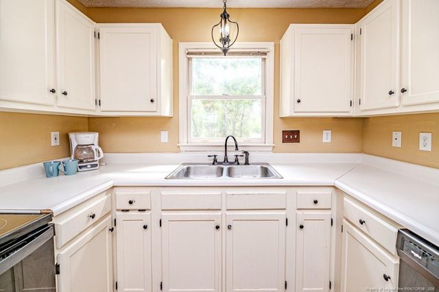 157 Clearwater Harbor, Sanford, NC 27332