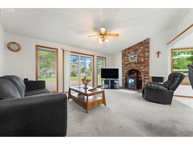 26302 Ne 206TH Ave, Battle Ground, WA 98604