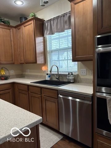 2142 Seneca Lane, Plainfield, IN 46168