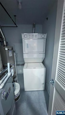 102 Central Park Place 102, Ramsey, NJ 07446