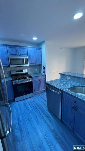 102 Central Park Place 102, Ramsey, NJ 07446