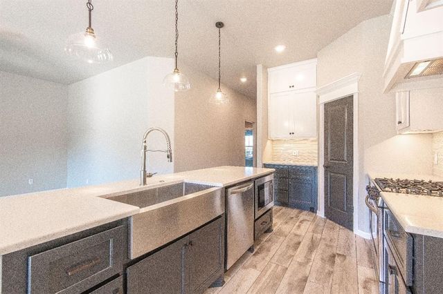 12101 Katie Ridge Road, Yukon, OK 73099