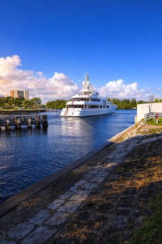 340 NE 44th Court, Deerfield Beach, FL 33064