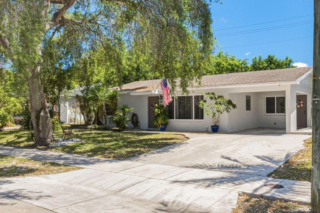 340 NE 44th Court, Deerfield Beach, FL 33064