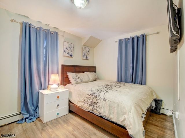 238 E 8Th Ave, Roselle Boro, NJ 07203