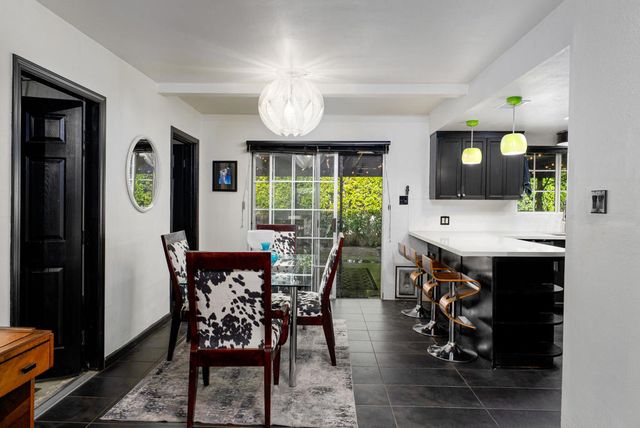 3882 E Sunny Dunes Road, Palm Springs, CA 92264