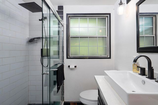 3882 E Sunny Dunes Road, Palm Springs, CA 92264