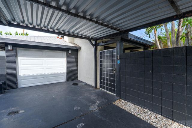 3882 E Sunny Dunes Road, Palm Springs, CA 92264