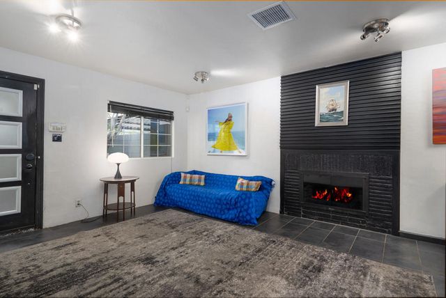 3882 E Sunny Dunes Road, Palm Springs, CA 92264