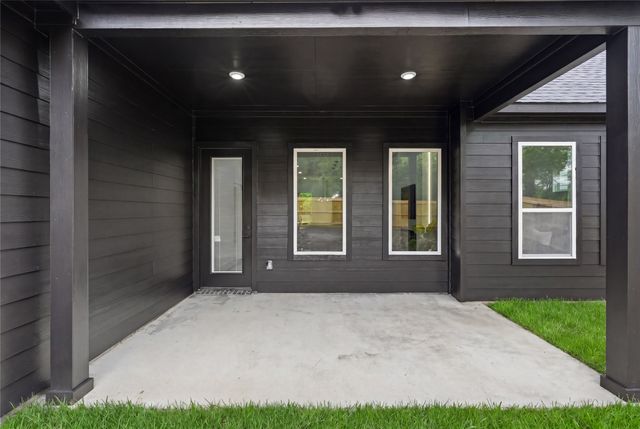 6310 Tracy Road, Dallas, TX 75241