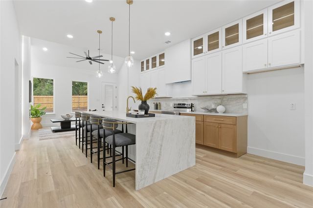 6310 Tracy Road, Dallas, TX 75241