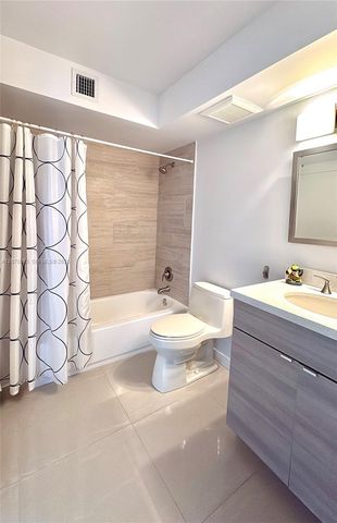 209 N Fort Lauderdale Beach Boulevard 10A, Fort Lauderdale, FL 33304