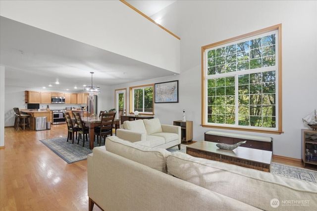 6534 NE 198th Street, Kenmore, WA 98028