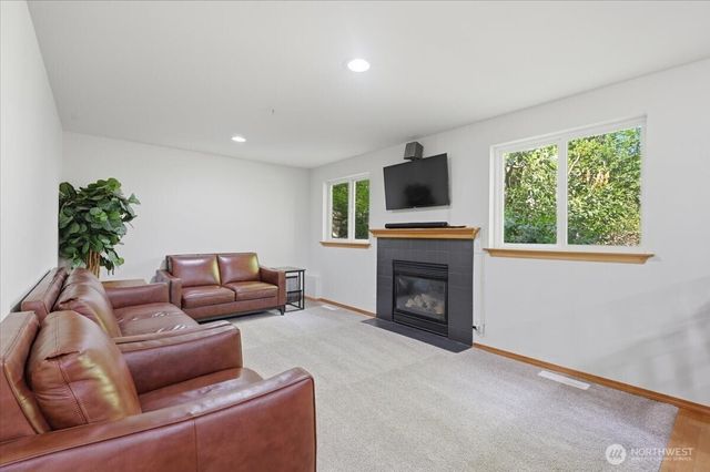 6534 NE 198th Street, Kenmore, WA 98028