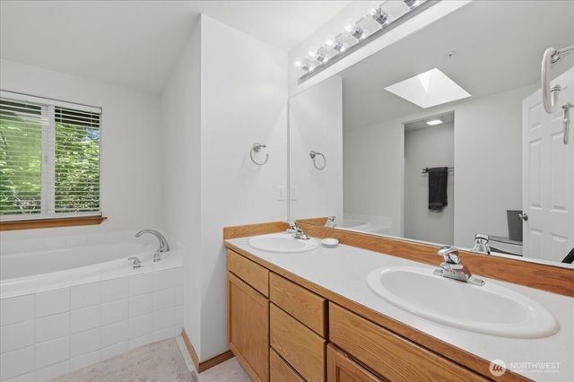6534 NE 198th Street, Kenmore, WA 98028