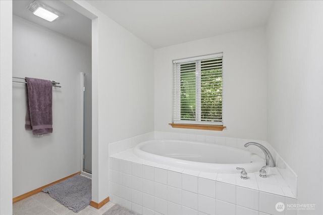 6534 NE 198th Street, Kenmore, WA 98028