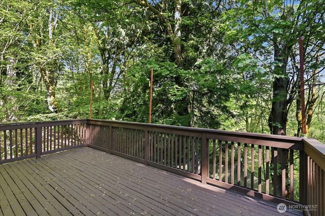 6534 NE 198th Street, Kenmore, WA 98028