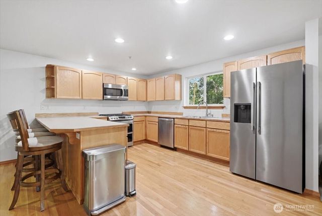 6534 NE 198th Street, Kenmore, WA 98028