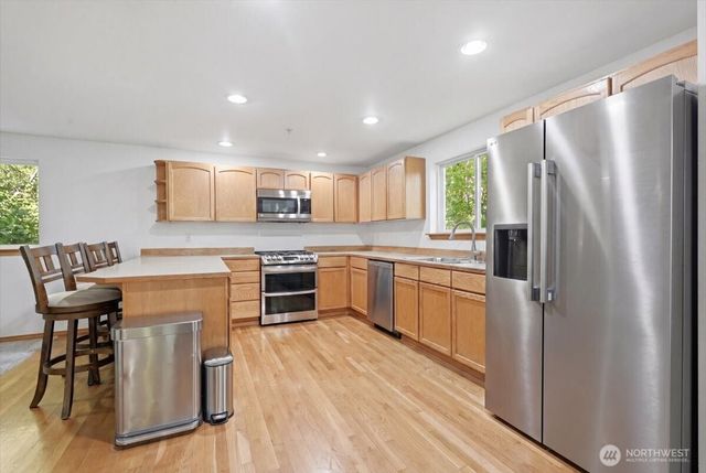 6534 NE 198th Street, Kenmore, WA 98028