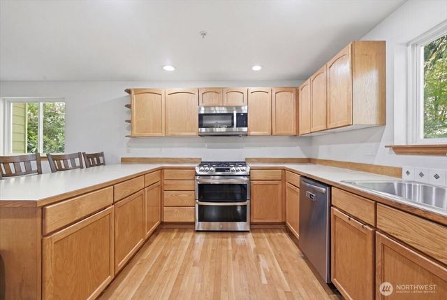 6534 NE 198th Street, Kenmore, WA 98028